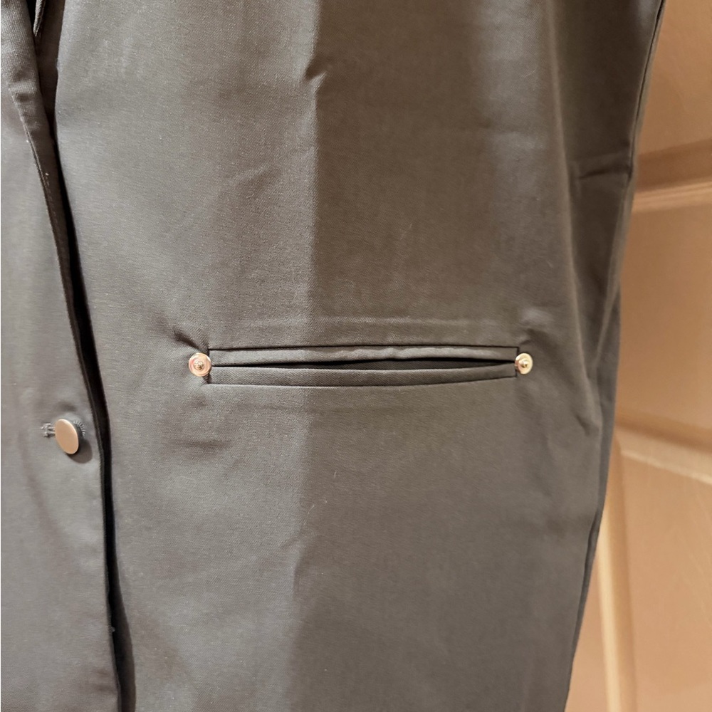 Women's Classic Gray Blazer - Picture 3 of 7
